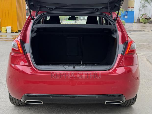 Peugeot 308 2019 Red