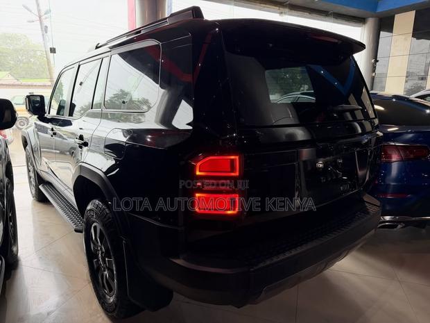 New Toyota Land Cruiser Prado 2.8 2025 Black