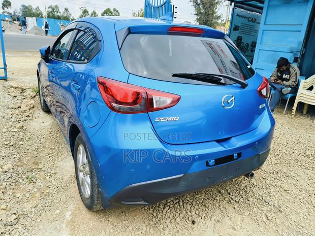 Mazda Demio 2018 Blue