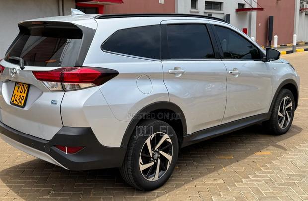 Mitsubishi Outlander 2.0 PHEV AWD 2016 Silver