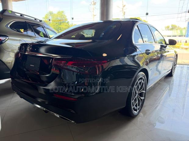 Mercedes-Benz E200 2021 Black