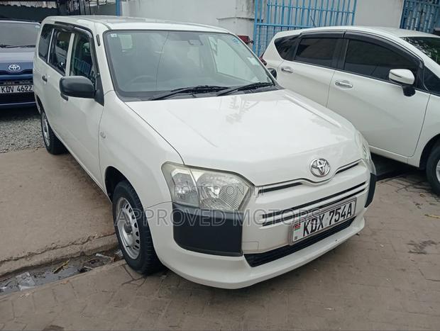Toyota Probox 2018 White