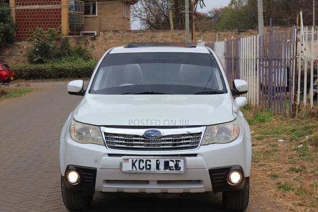 Subaru Forester 2009 White