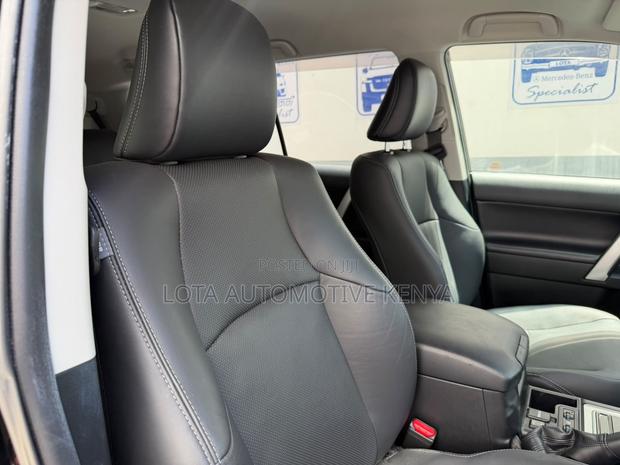 Toyota Land Cruiser Prado 2.7 2021 Black