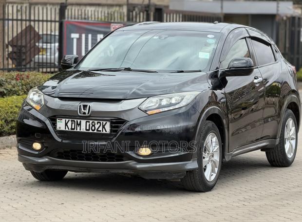 Honda Vezel 1.5 Hybrid 2WD 2015 Black