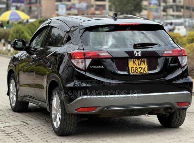 Honda Vezel 1.5 Hybrid 2WD 2015 Black