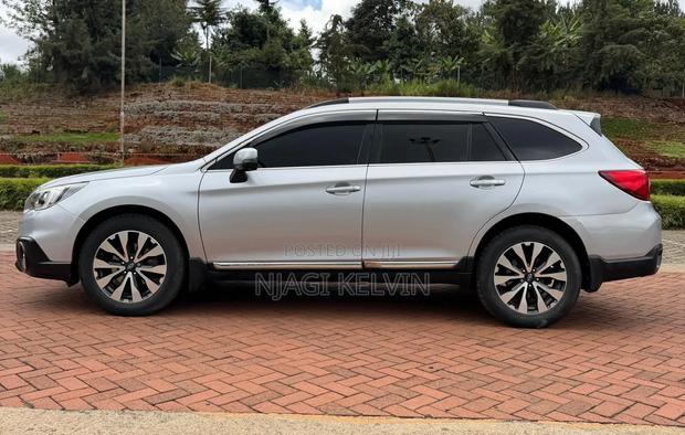 Subaru Outback 2016 Silver