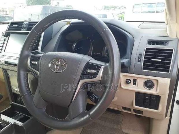 Toyota Land Cruiser Prado 2021 Pearl