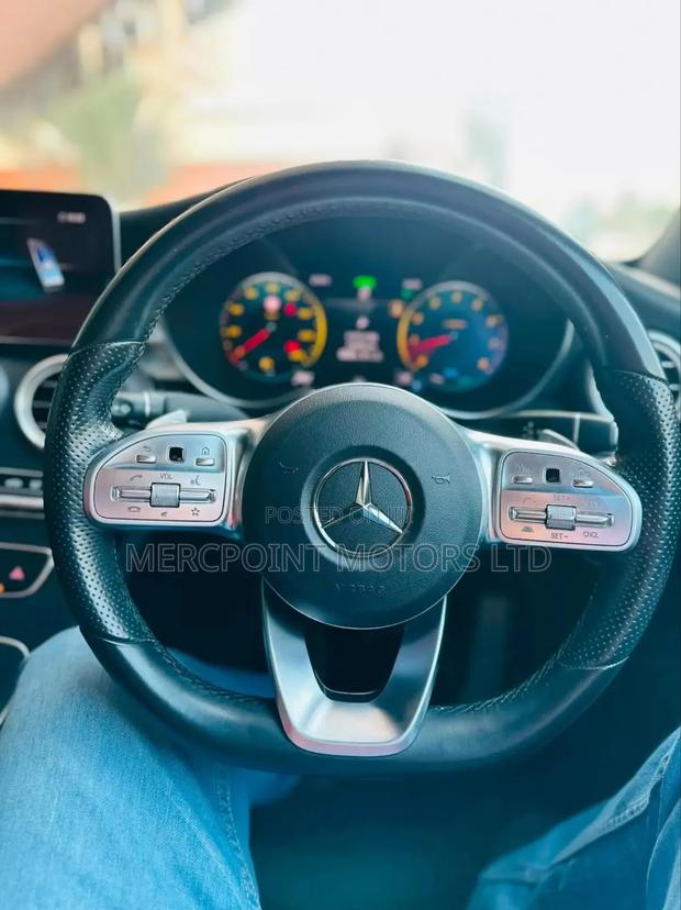 Mercedes-Benz C200 2019 Red