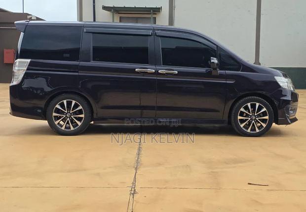 Honda Stepwgn 2015 Burgundy