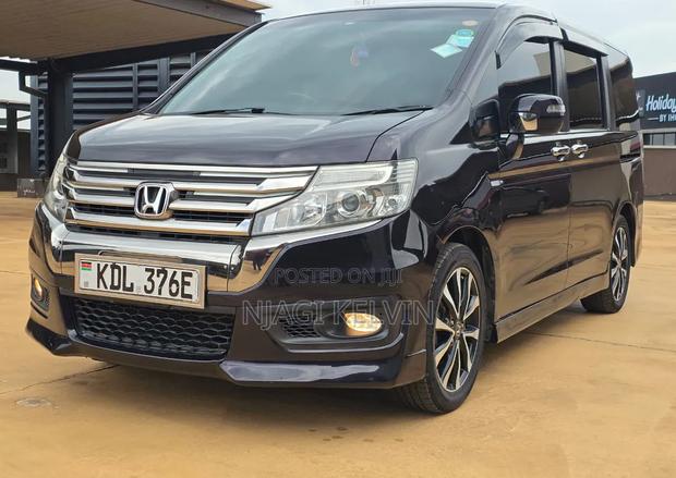 Honda Stepwgn 2015 Burgundy