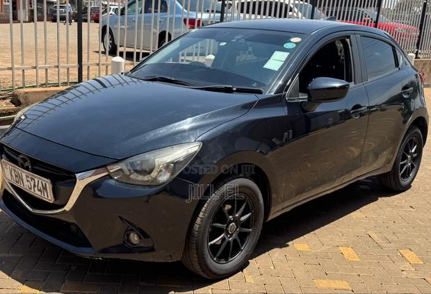 Mazda Demio 2016 Black