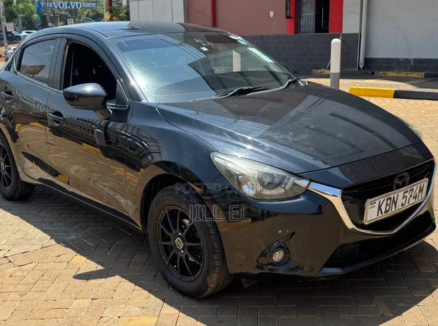 Mazda Demio 2016 Black