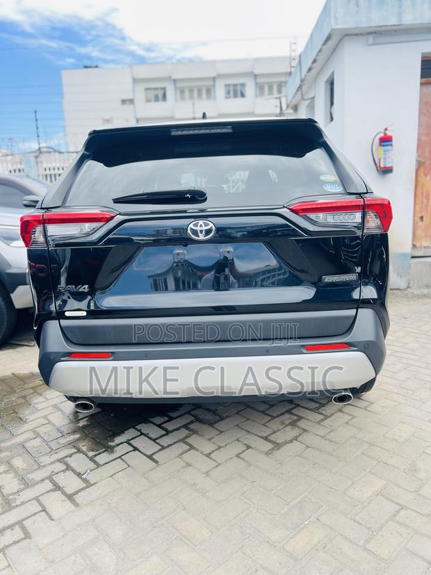 Toyota RAV4 2020 Black