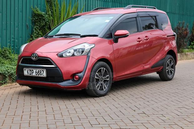 Toyota Sienta 2016 Pink