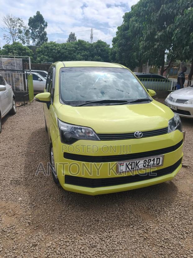 Toyota Spade 2016 Yellow