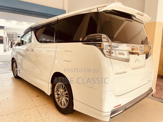 Toyota Vellfire 2019 Pearl