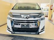 Toyota Vellfire 2019 Pearl for sale