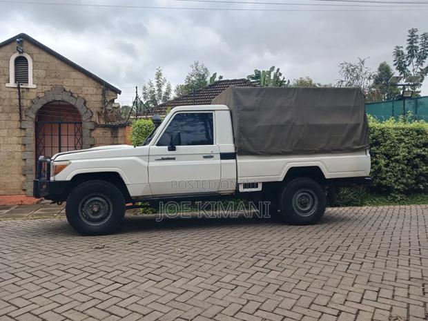 Toyota Land Cruiser 2014 White