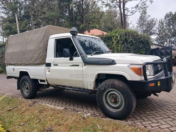 Toyota Land Cruiser 2014 White