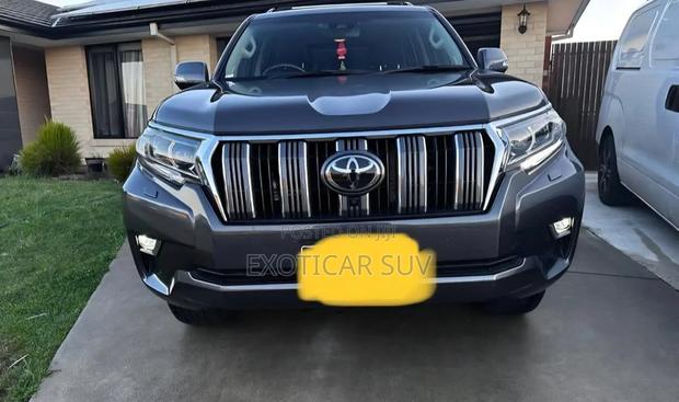 Toyota Land Cruiser Prado Kakadu 2020 Gray