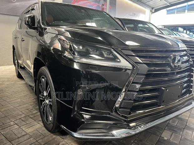 Lexus LX 2018 Blue