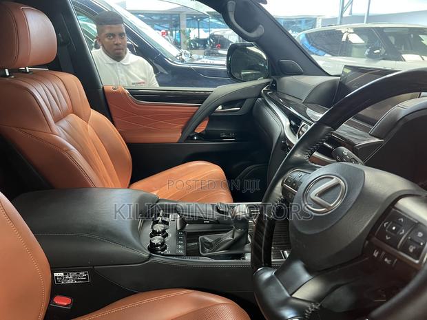 Lexus LX 2018 Blue