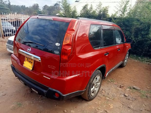 Nissan X-Trail 2008 Red