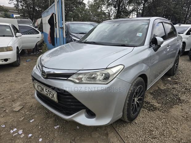 Toyota Axio 2016 Silver