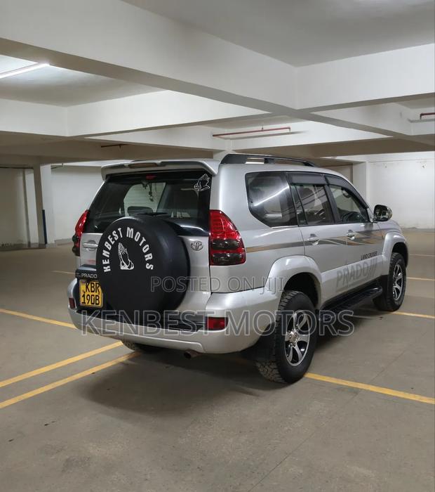 Toyota Land Cruiser Prado 2006 Silver