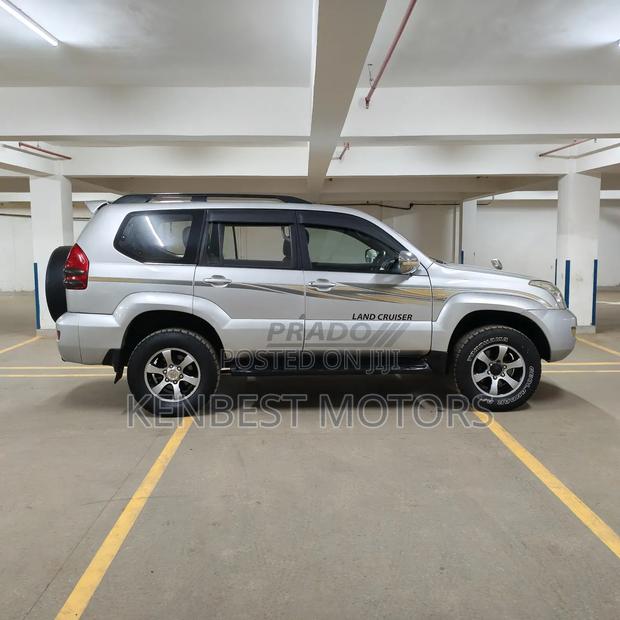 Toyota Land Cruiser Prado 2006 Silver