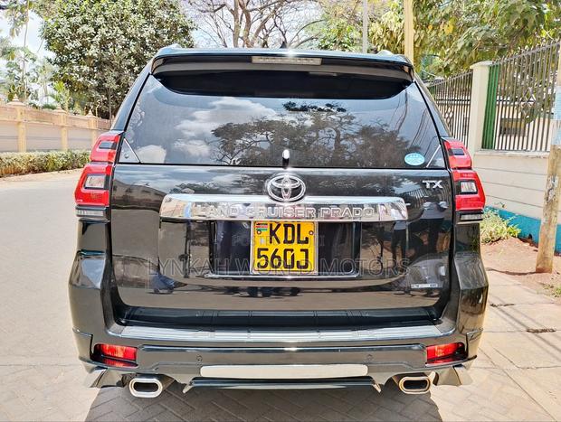Toyota Land Cruiser Prado 2018 Black