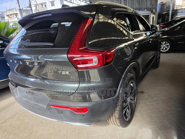 Volvo XC40 2018 Gray