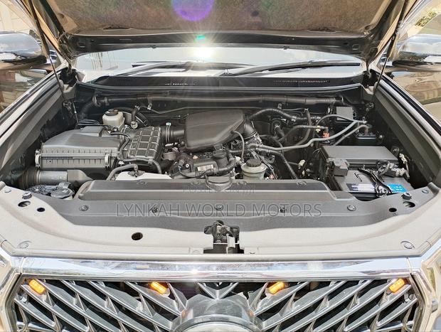 Toyota Land Cruiser Prado 2018 Black