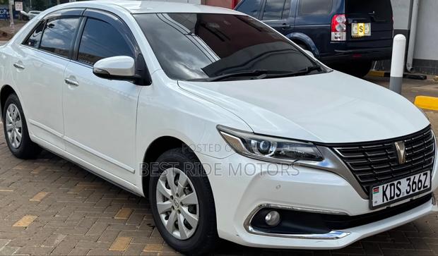 Toyota Premio 1.5 FWD 2018 White