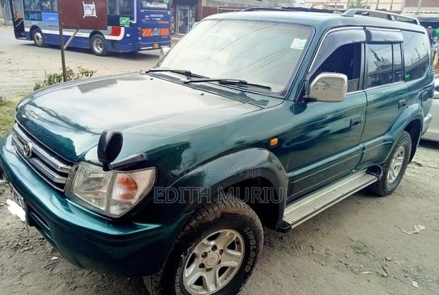 Toyota Land Cruiser Prado 2005 Green