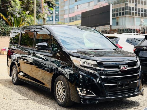 Toyota Noah 2.0 FWD (7 Seater) 2019 Black