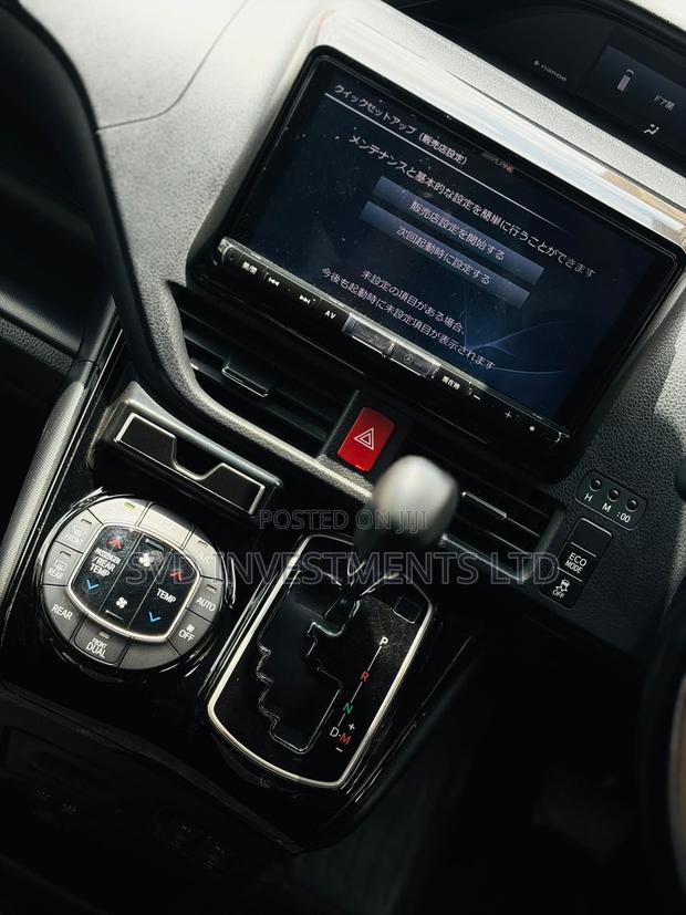 Toyota Noah 2.0 FWD (7 Seater) 2019 Black