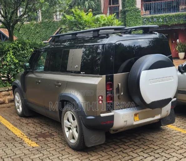 Land Rover Defender 2020 Gold