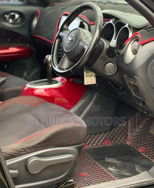 Nissan Juke 2011 Burgundy