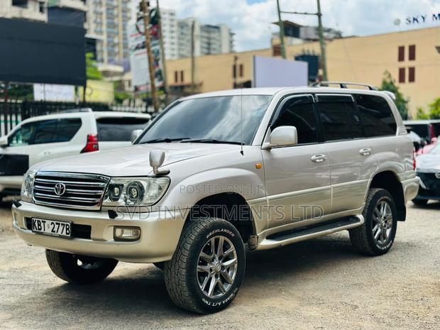 Toyota Land Cruiser 100 VX 4.7 V8 2005 Silver