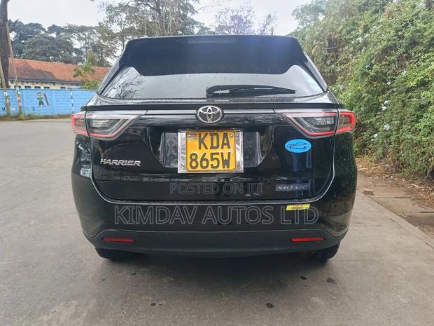 Toyota Harrier 2.0 2015 Black