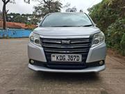 Toyota Noah 2.0 FWD (8 Seater) 2015 Silver for sale