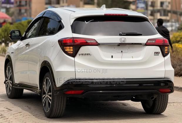 Honda Vezel 2019 Pearl