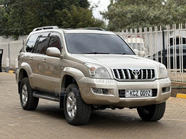 Toyota Land Cruiser Prado 2012 Gold