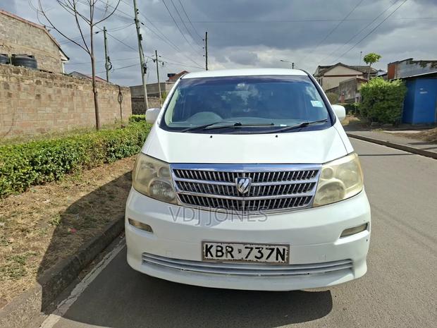 Toyota Alphard 2.4 Petrol FWD 2005 Pearl