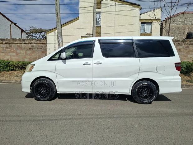Toyota Alphard 2.4 Petrol FWD 2005 Pearl