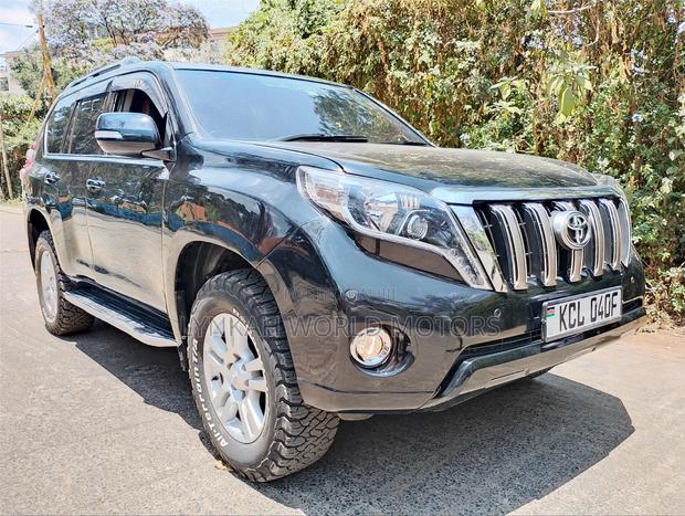Toyota Land Cruiser Prado 2011 Black