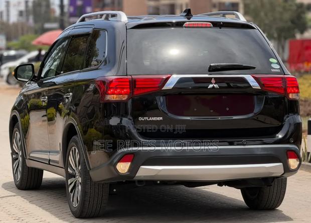 Mitsubishi Outlander 2019 Black