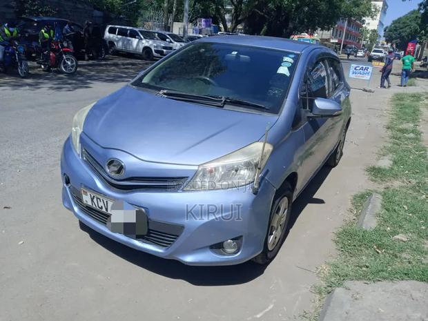 Toyota Vitz 2013